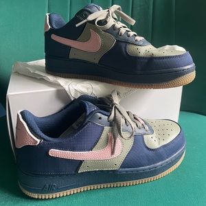 Nike Air Force 1